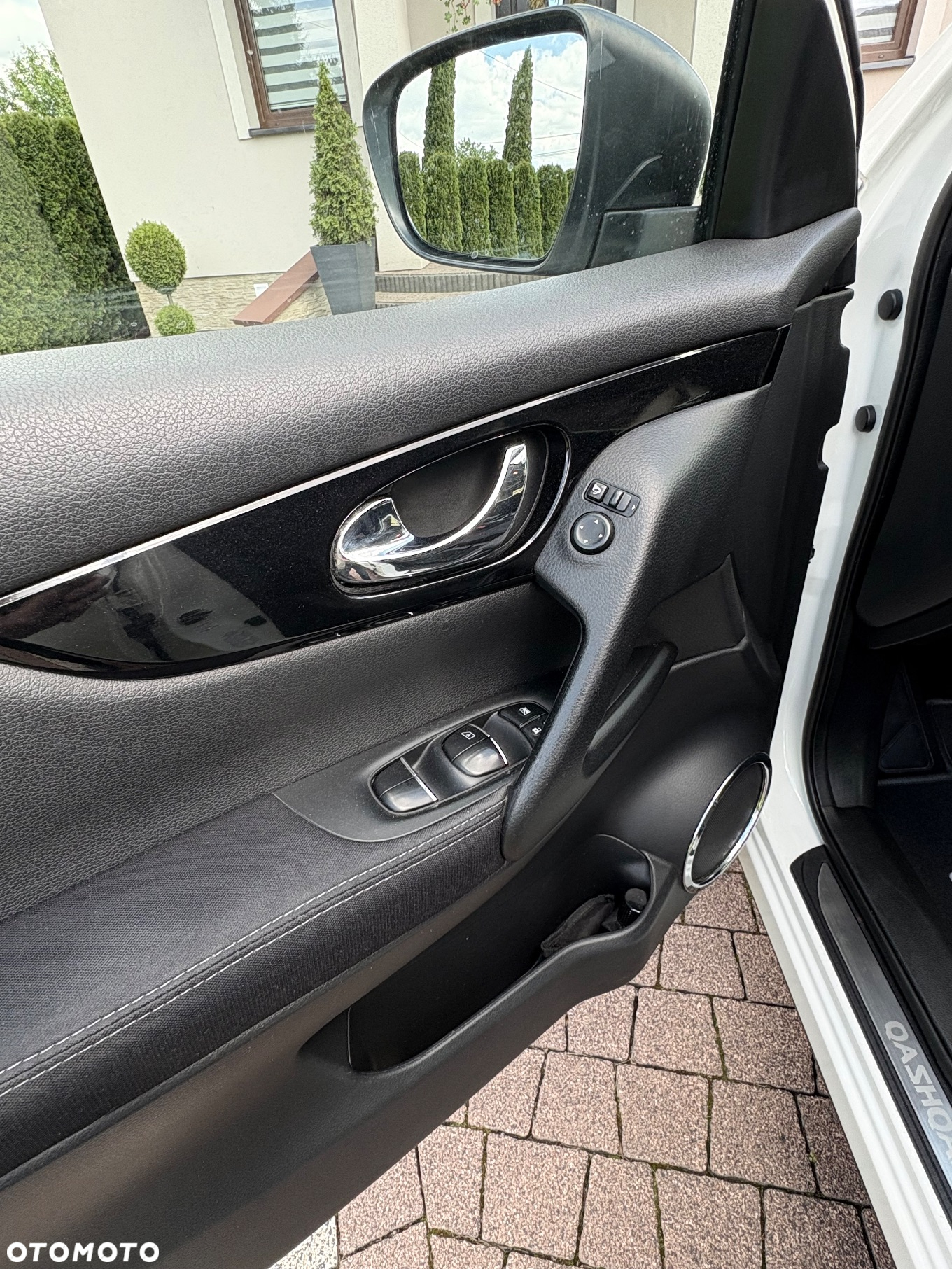 Nissan Qashqai 1.6 DCi 4x4 N-Connecta EU6 - 14