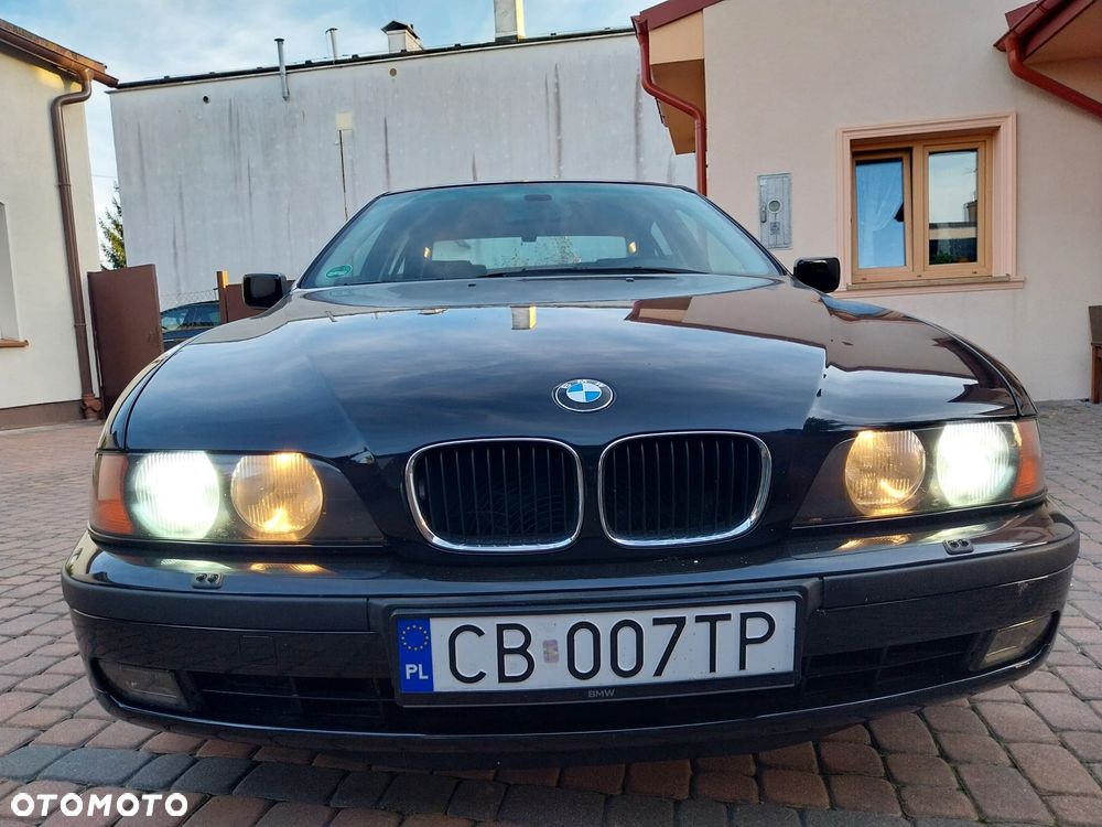 BMW Seria 5 523i - 11