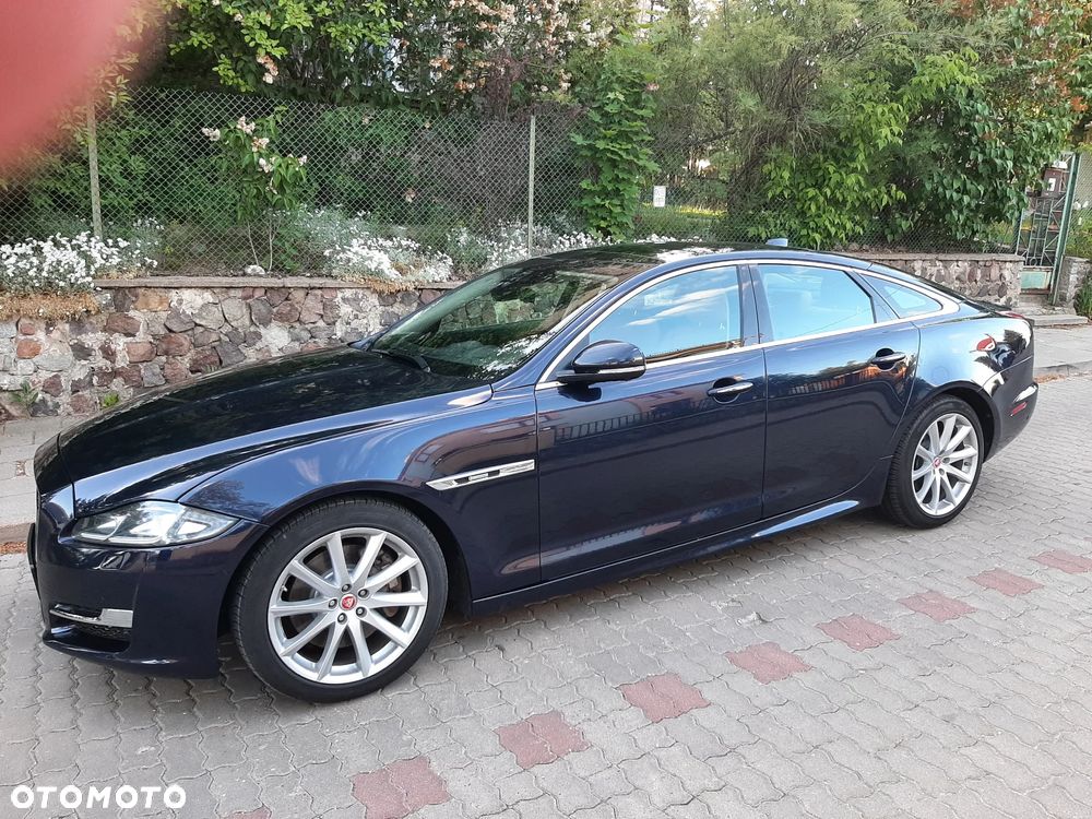 Jaguar XJ 3.0 V6 Kompressor AWD R-Sport - 14