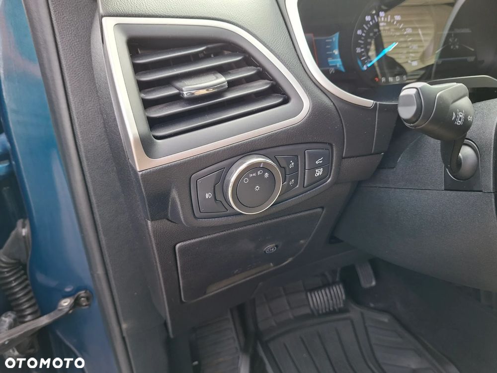 Ford Edge - 9