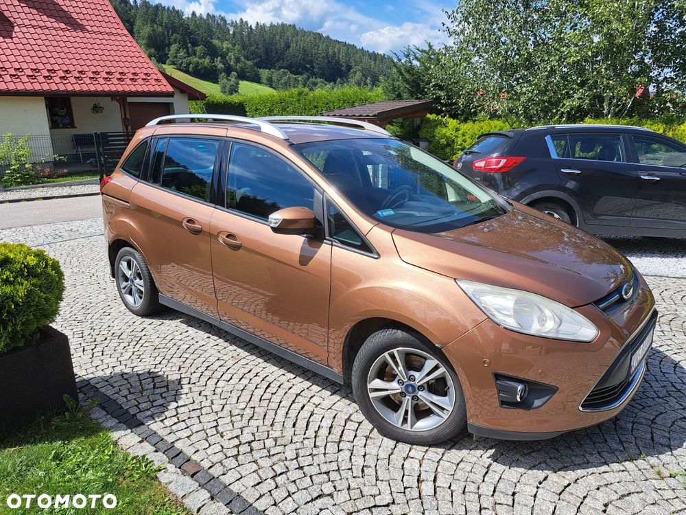 Ford Grand C-MAX - 15