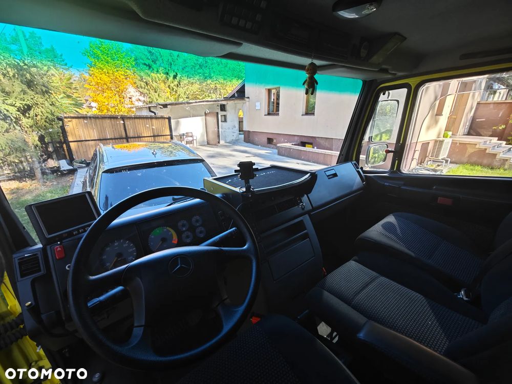 Mercedes-Benz Vario 818D - 20