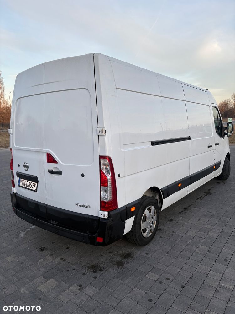 Nissan NV 400 - 3