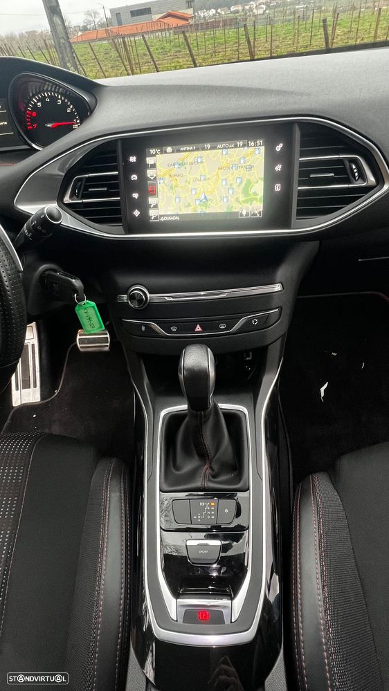 Peugeot 308 SW 1.2 PureTech GT Line EAT8 - 17