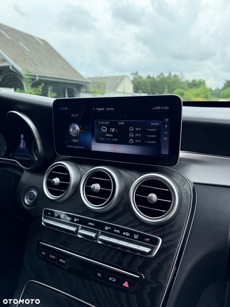 Mercedes-Benz Klasa C 220 d 4Matic 9G-TRONIC Avantgarde - 29