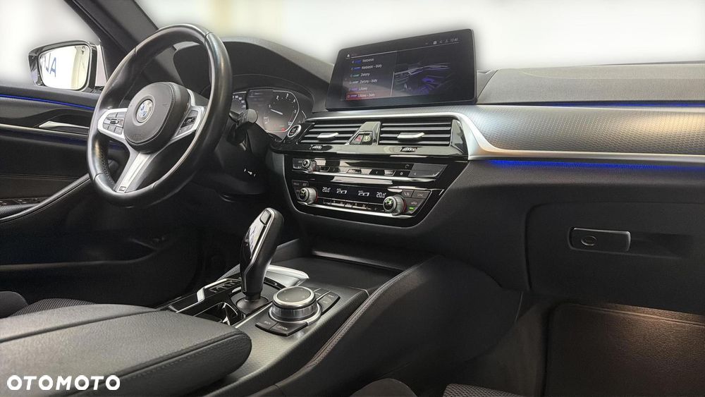 BMW Seria 5 520d xDrive M Sport sport - 34