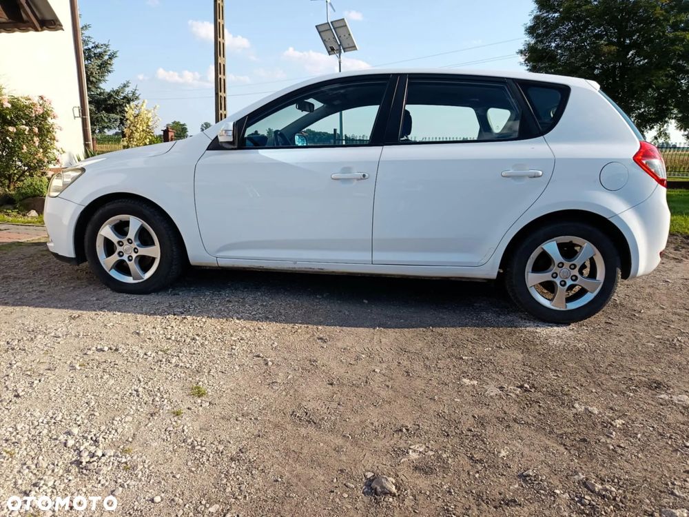 Kia Ceed Cee'd 1.6 Crdi Comfort - 3