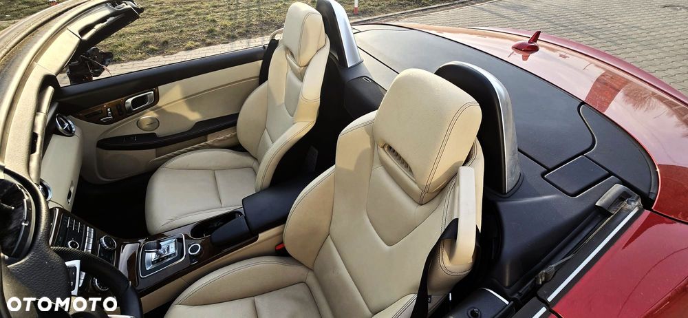 Mercedes-Benz SLC - 8