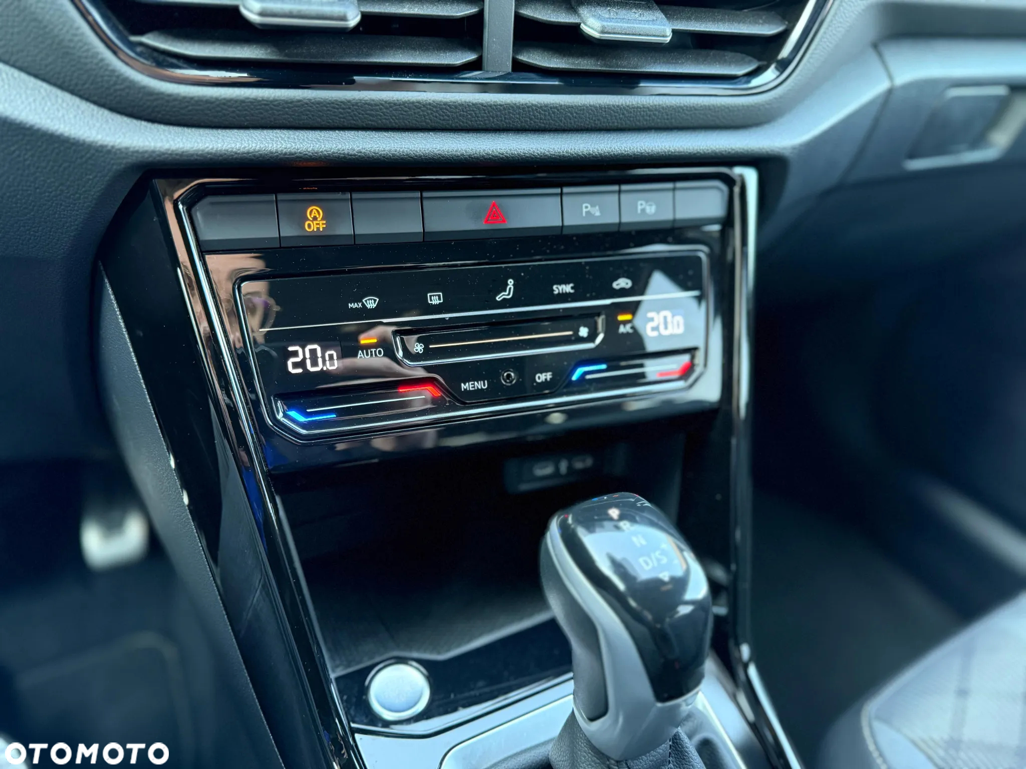 Volkswagen T-Roc 1.5 TSI R-Line DSG - 23