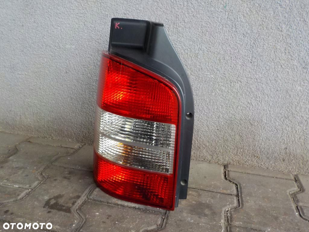 VW T5 LAMPA TYLNA TYL LEWA WERSJA Z KLAPĄ - 2