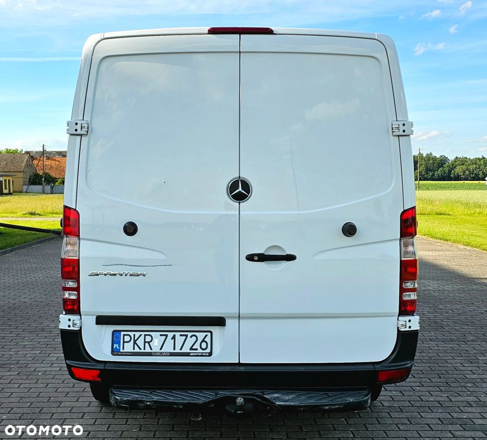 Mercedes-Benz Sprinter - 4