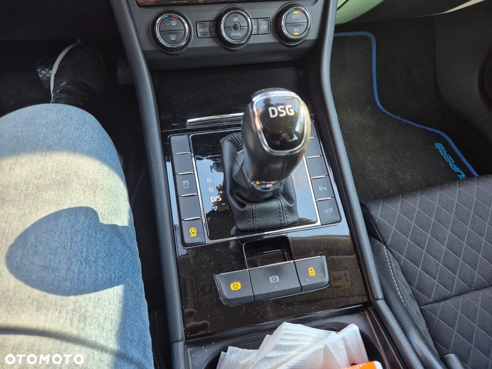 Skoda Superb 2.0 TDI Style DSG - 7