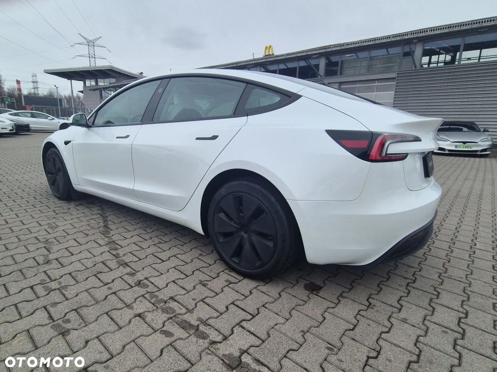 Tesla Model 3 Long Range RWD - 4