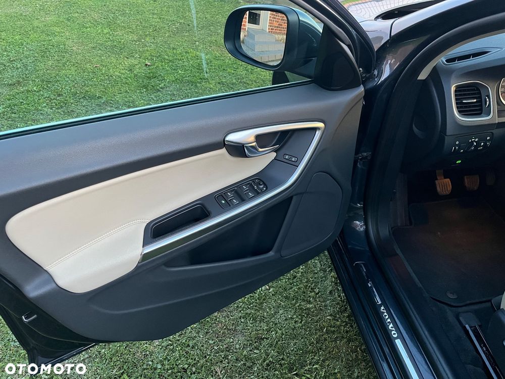 Volvo V60 - 12