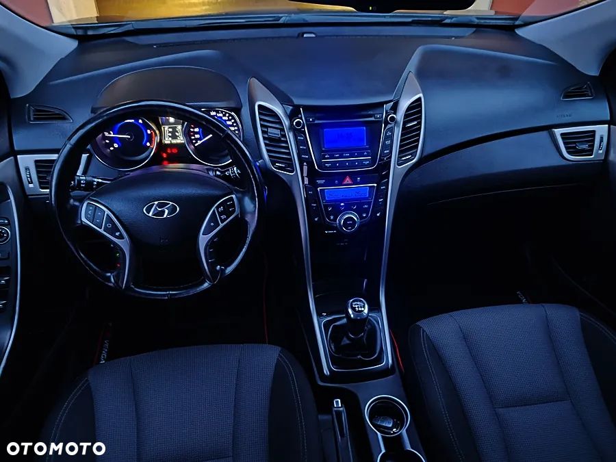 Hyundai i30 1.6 CRDi Premium - 22