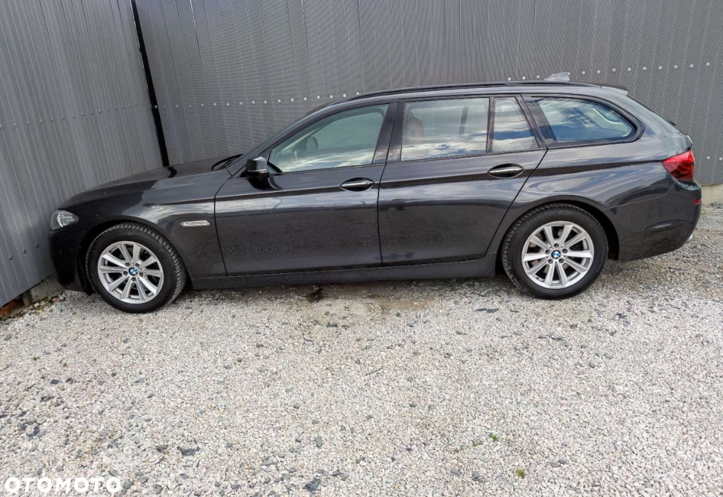 BMW Seria 5 520d Touring Sport Line - 7