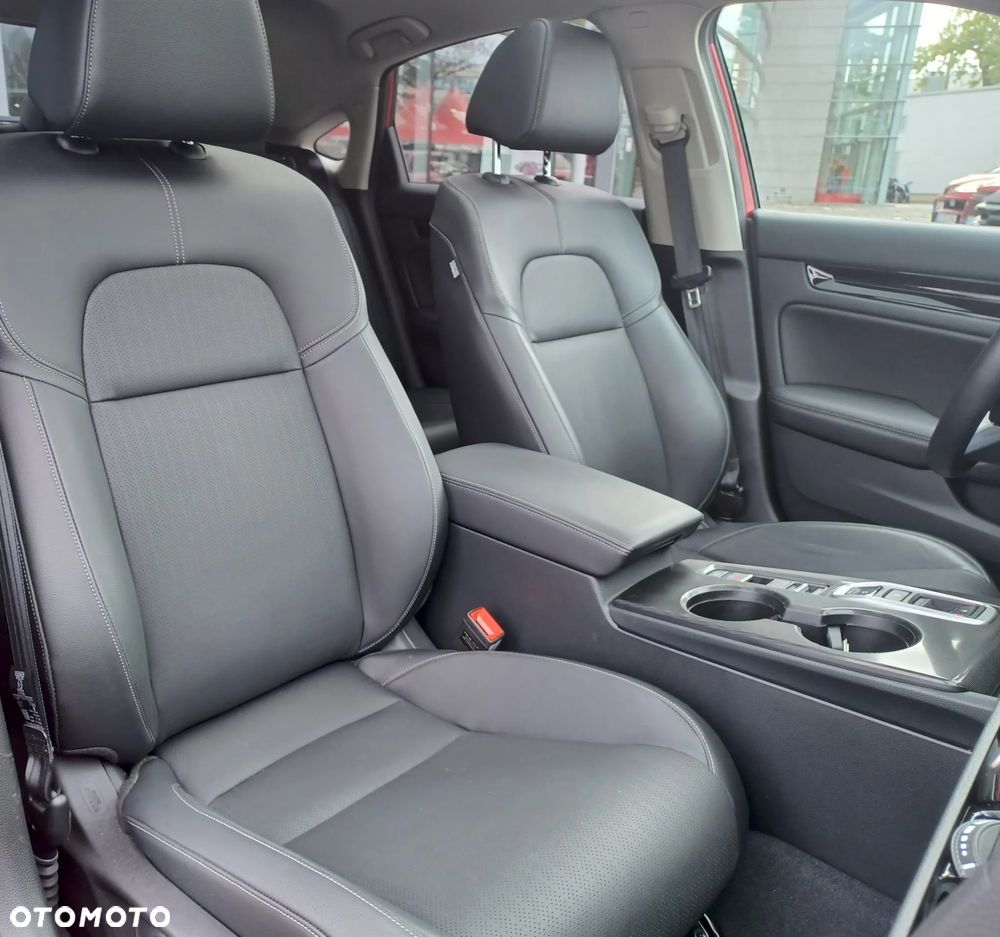 Honda Civic 2.0 i-MMD Advance BSI CVT - 10