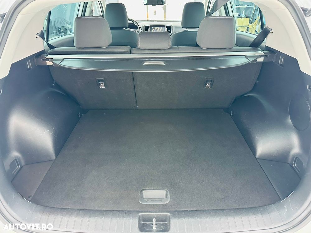 Kia Sportage 1.6 GDI 2WD DREAM-TEAM EDITION - 17