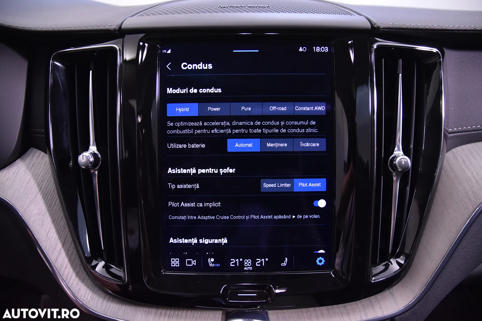 Volvo XC 60 T8 AWD Recharge Core - 20