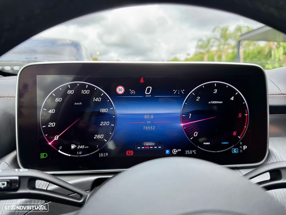 Mercedes-Benz C 300 d AMG Line - 32