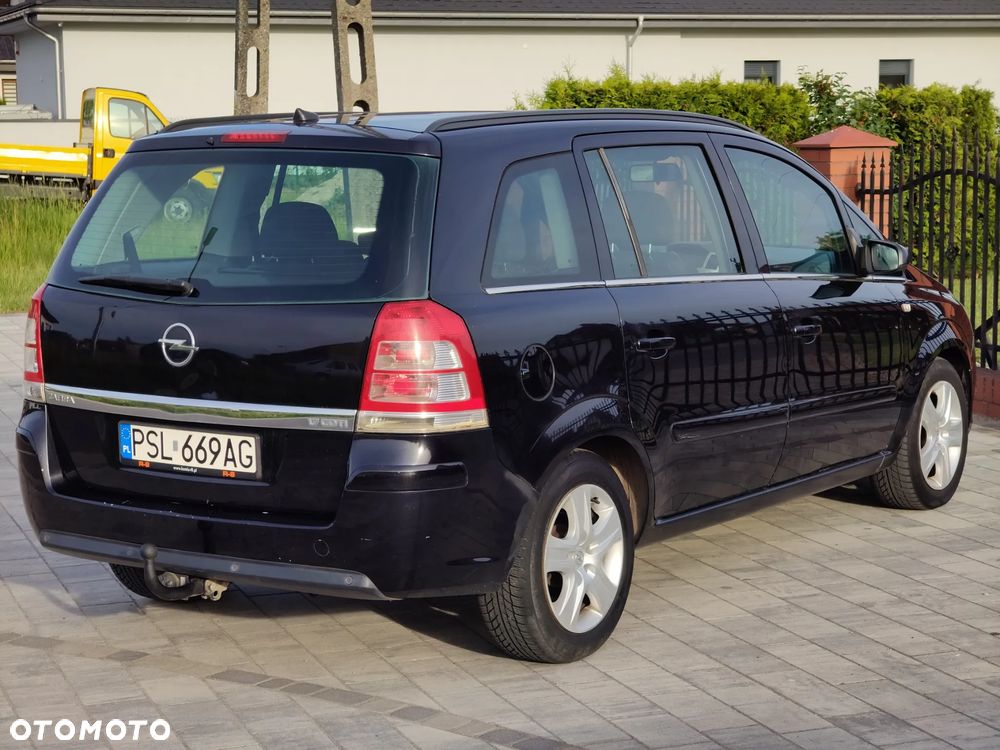Opel Zafira - 16