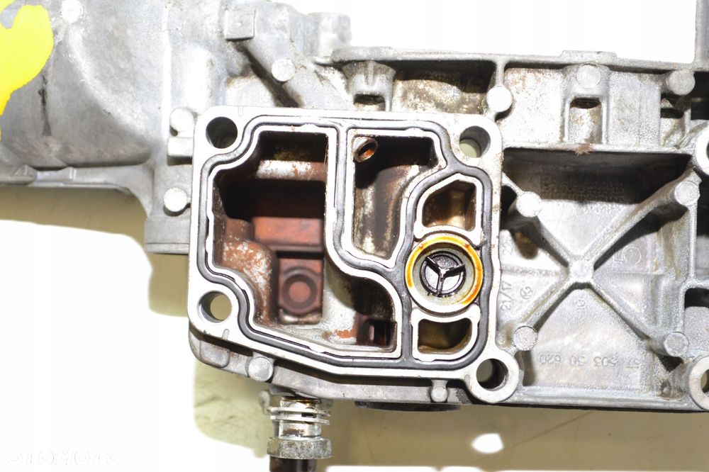 OBUDOWA PODSTAWA FILTRA OLEJU BMW E53 E60 E61 E46 E39 2.2 2.5 3.0 M54 M52 - 5