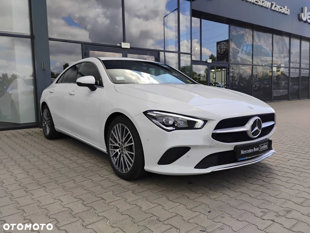 Mercedes-Benz CLA 180 Progressive 7G-DCT - 3