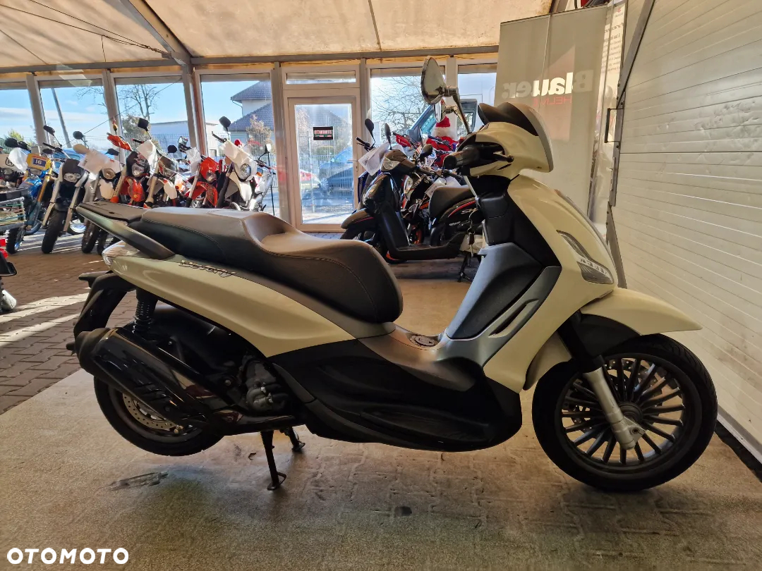 Piaggio Beverly - 35