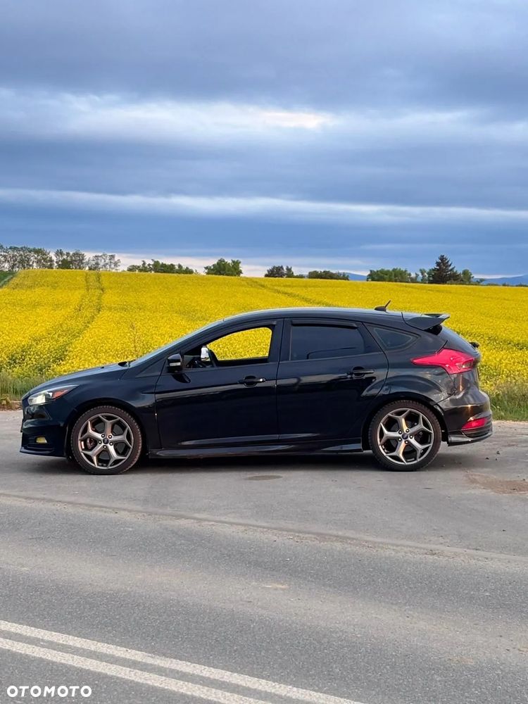 Ford Focus 2.0 EcoBoost ST - 5