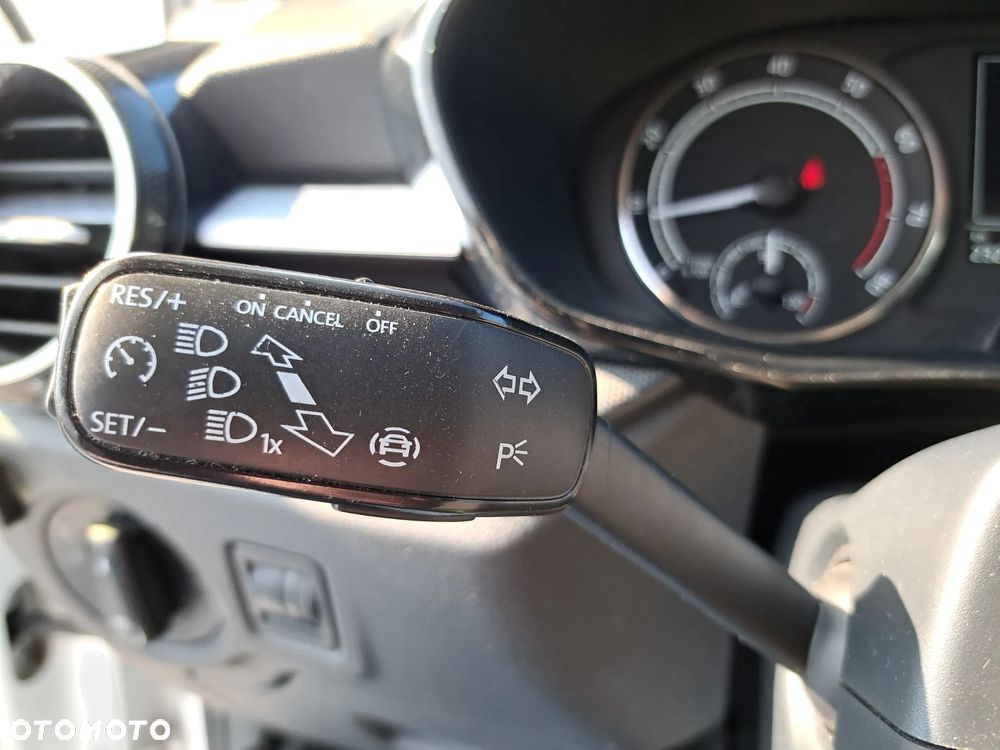 Škoda FABIA VAN 2-osobowy - 17