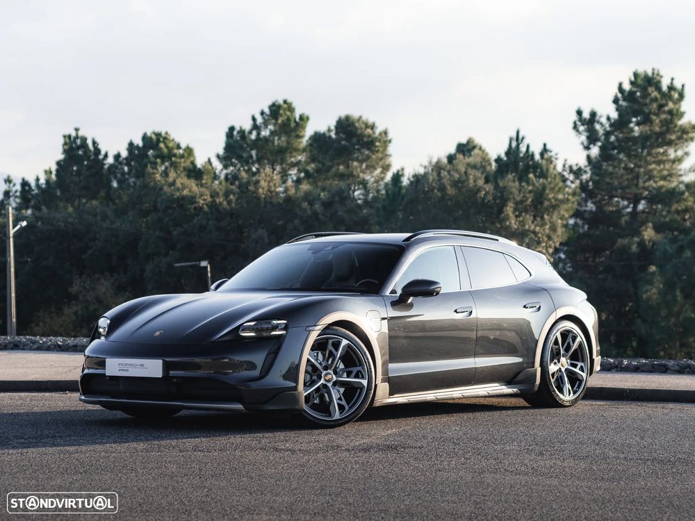 Porsche Taycan Cross Turismo 4S - 1