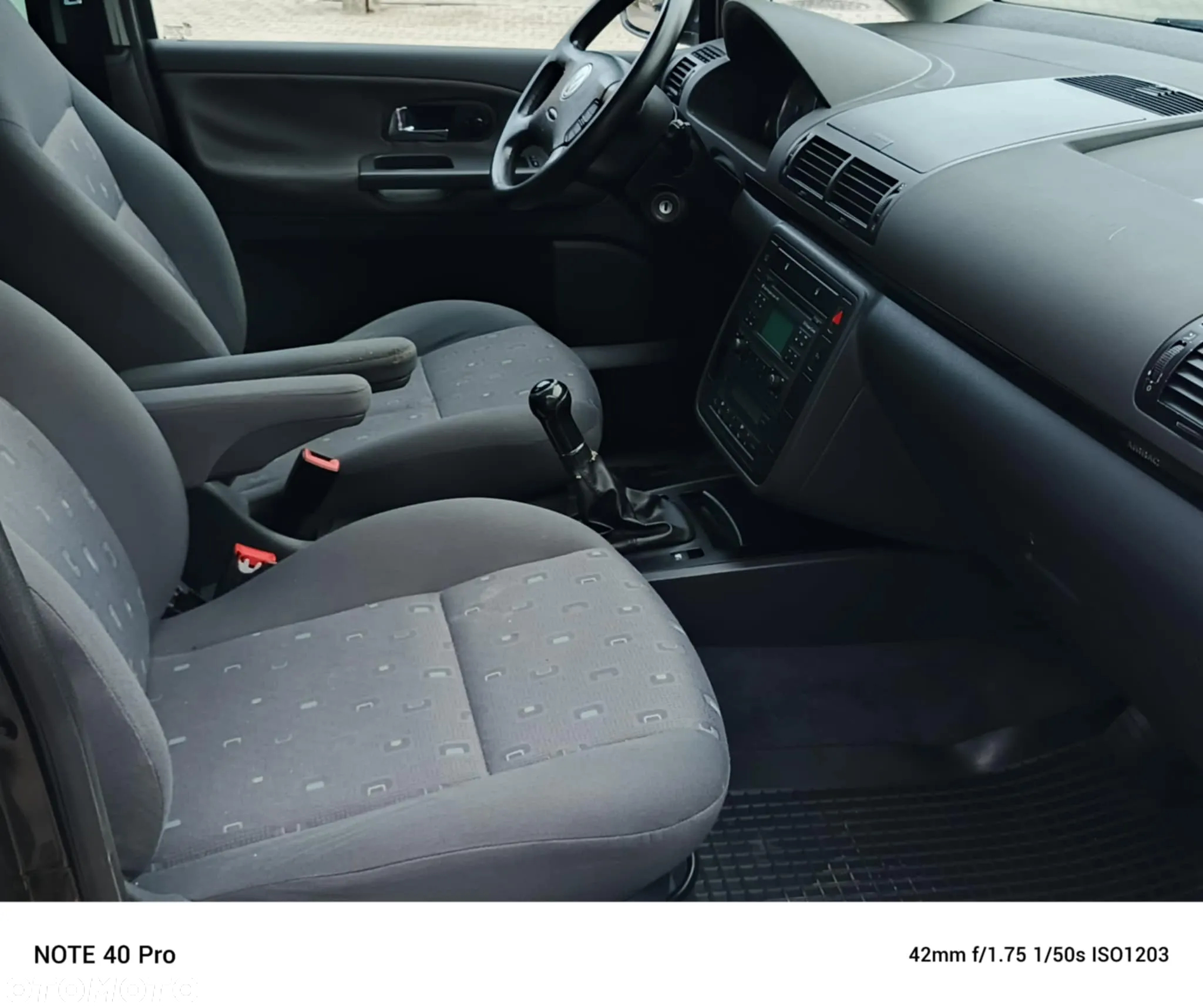Volkswagen Sharan 1.9 TDI Highline - 33
