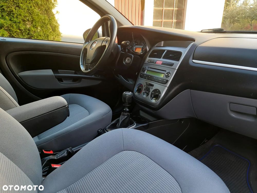 Fiat Linea 1.4 Fresh - 23
