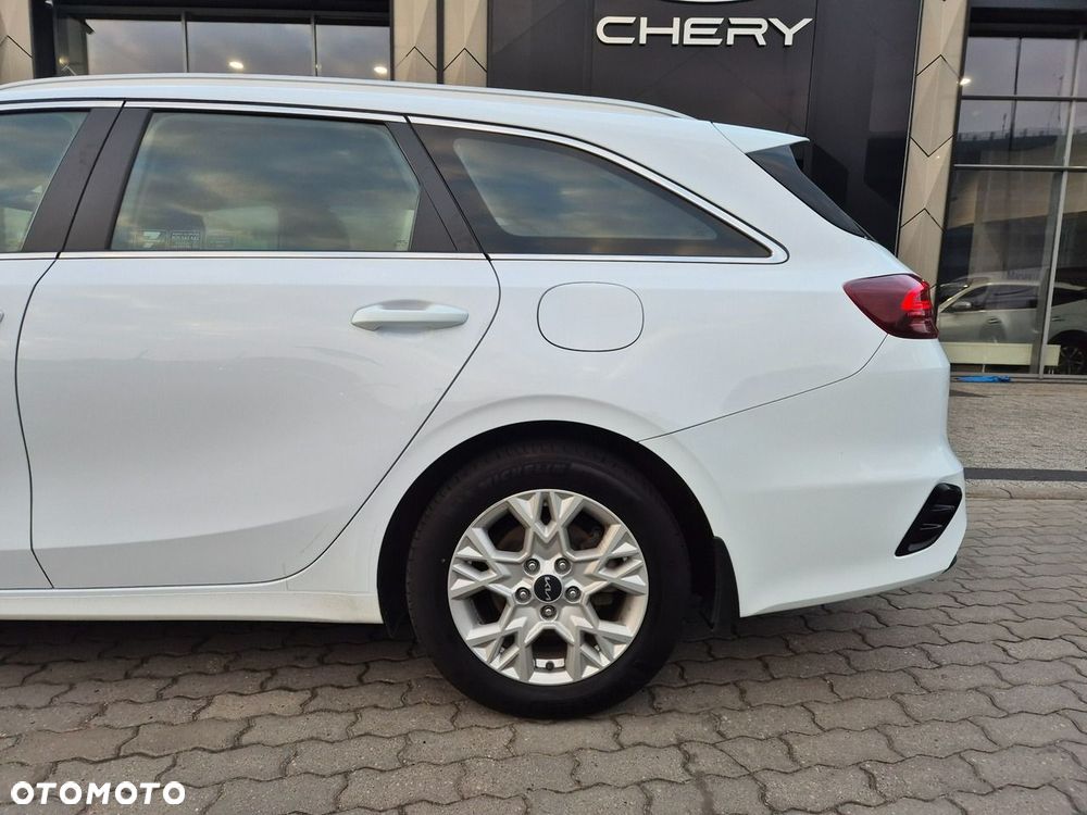 Kia Ceed 1.5 T-GDI M - 19