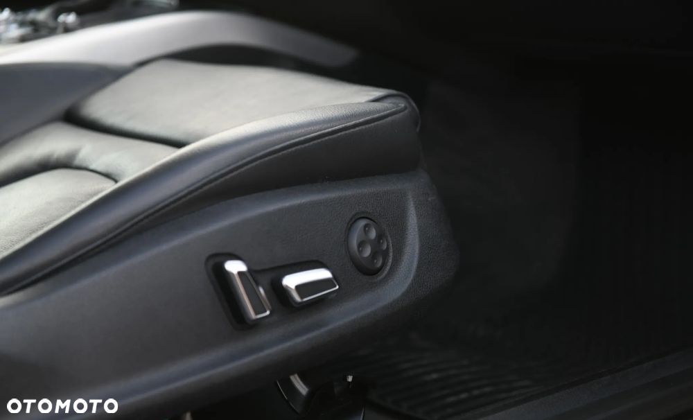 Audi A5 Coupé 2.0 TFSI quattro S tronic - 28