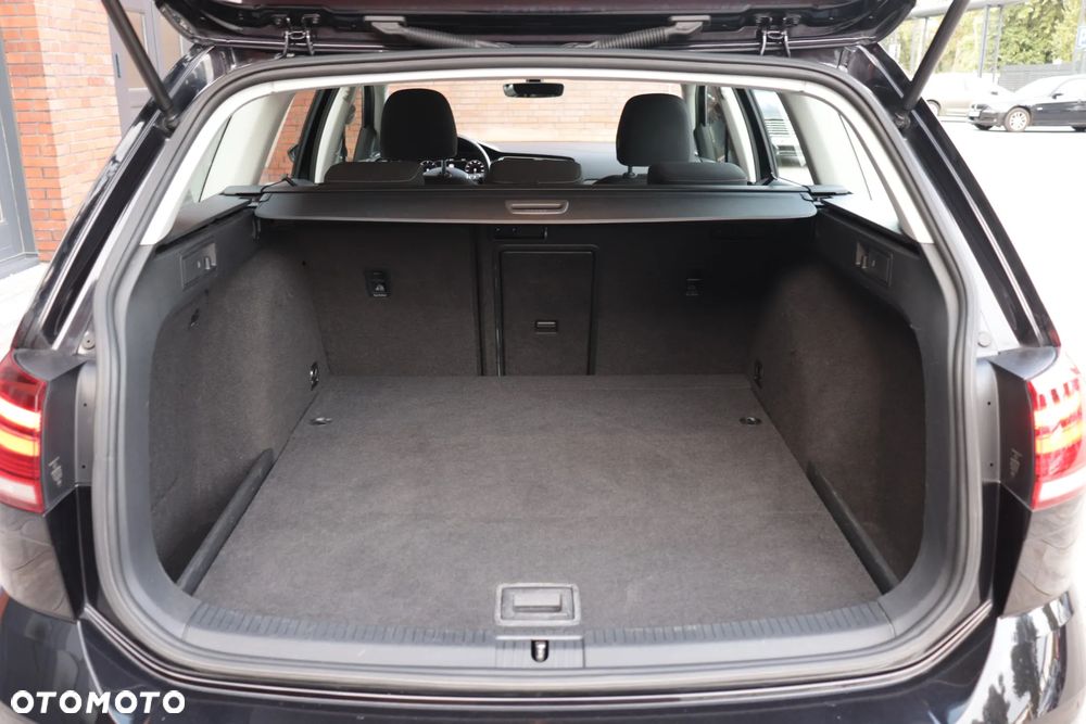 Volkswagen Golf Variant 2.0 TDI (BlueMotion Technology) DSG Highline - 36