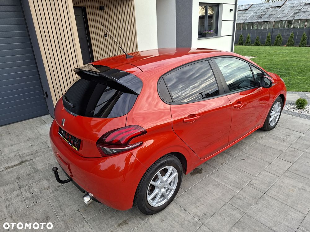 Peugeot 208 - 3