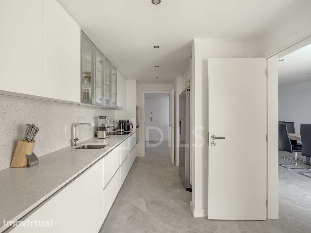 Apartamento T2 em frente ao mar, em condomínio privado, Cascais - Grande imagem: 5/20