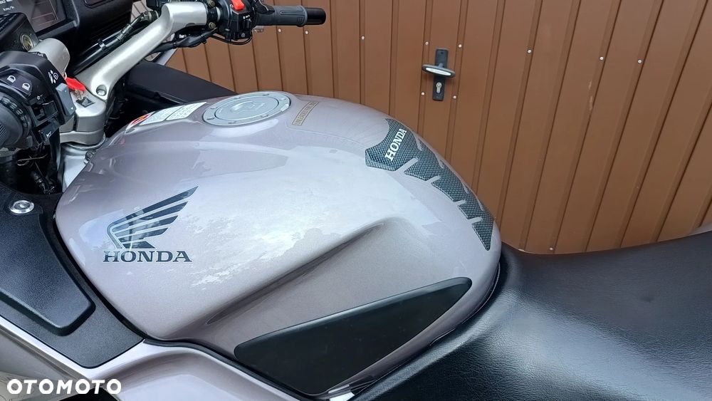 Honda ST - 17