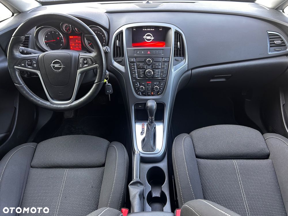 Opel Astra 1.4 Turbo Automatik - 5