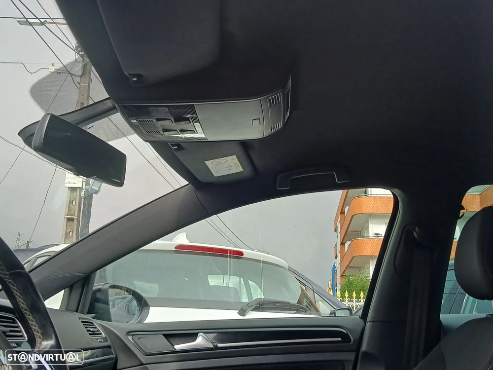 VW Golf 2.0 TDi GTD DSG - 30