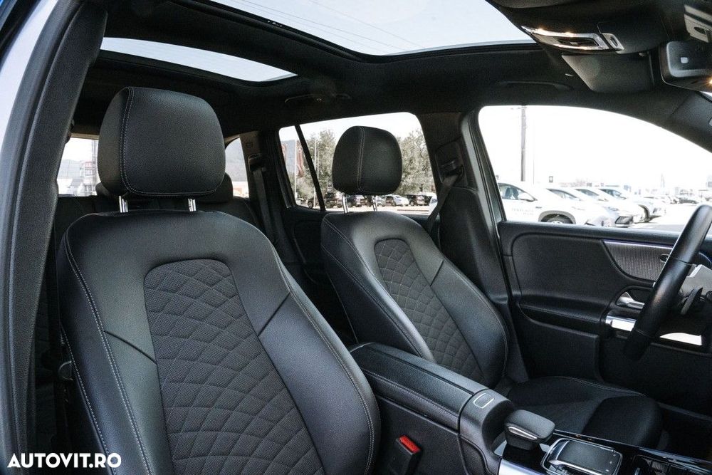 Mercedes-Benz GLB - 12