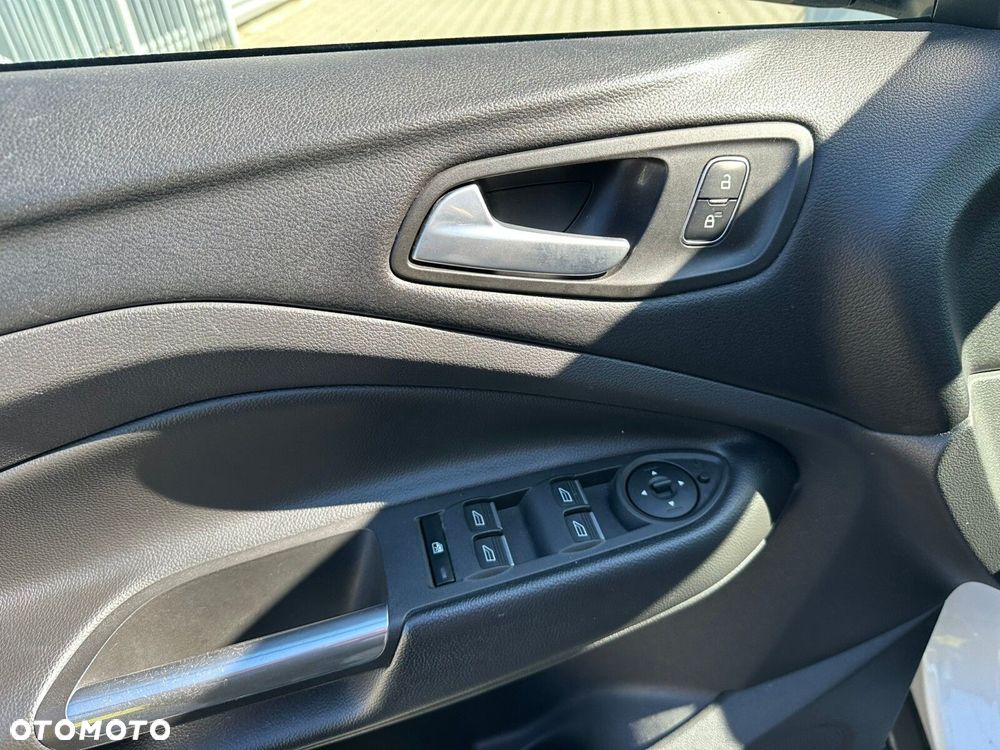 Ford Kuga - 15