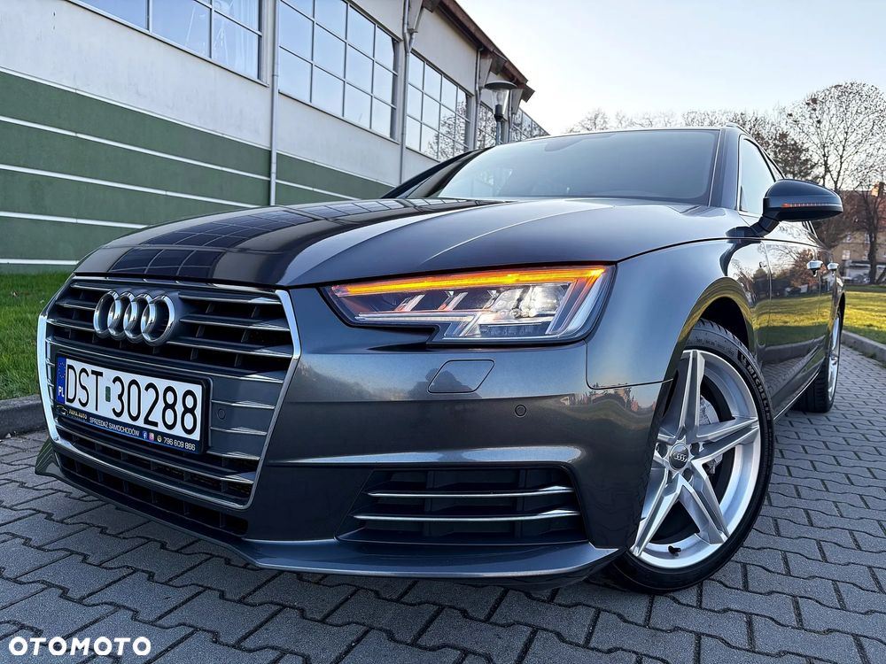 Audi A4 Avant 40 TDI S tronic S line - 1