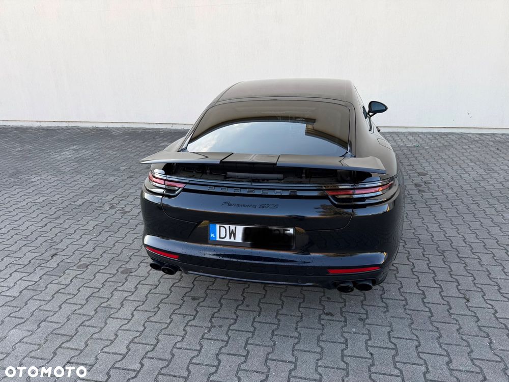 Porsche Panamera - 22