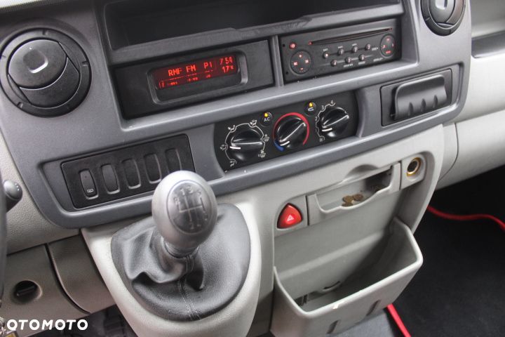 Renault MASTER 2,5/120 Km_PIĘKNY_PEŁNY ORYGINAŁ_2009 Rok_SALON POLSKA_NISKI PRZEBIEG 197 TYŚ KM_KLIMATYZACJA_STAN IDEALNY_ - 22