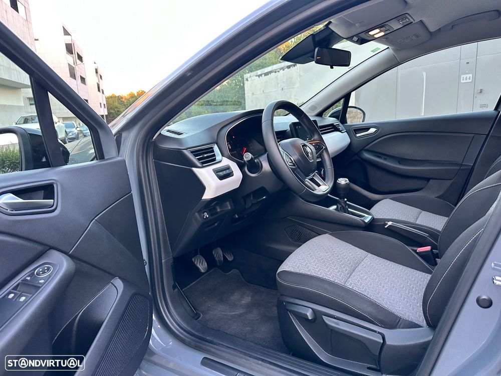 Renault Clio 1.0 TCe Limited Bi-Fuel - 32