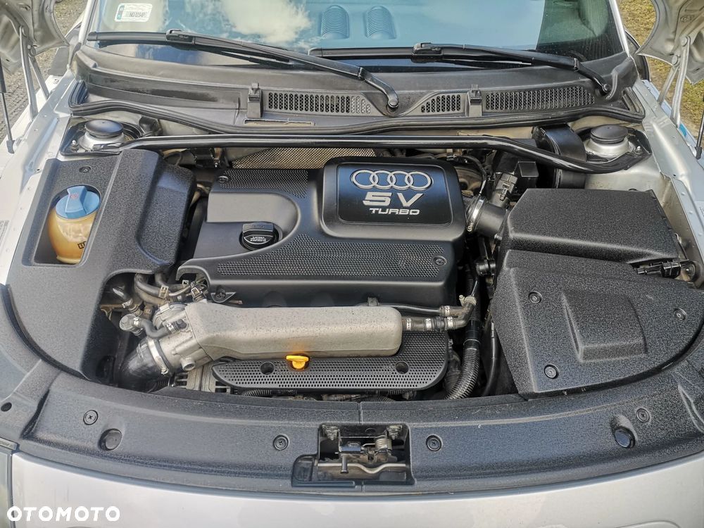 Audi TT Coupé 1.8T - 10