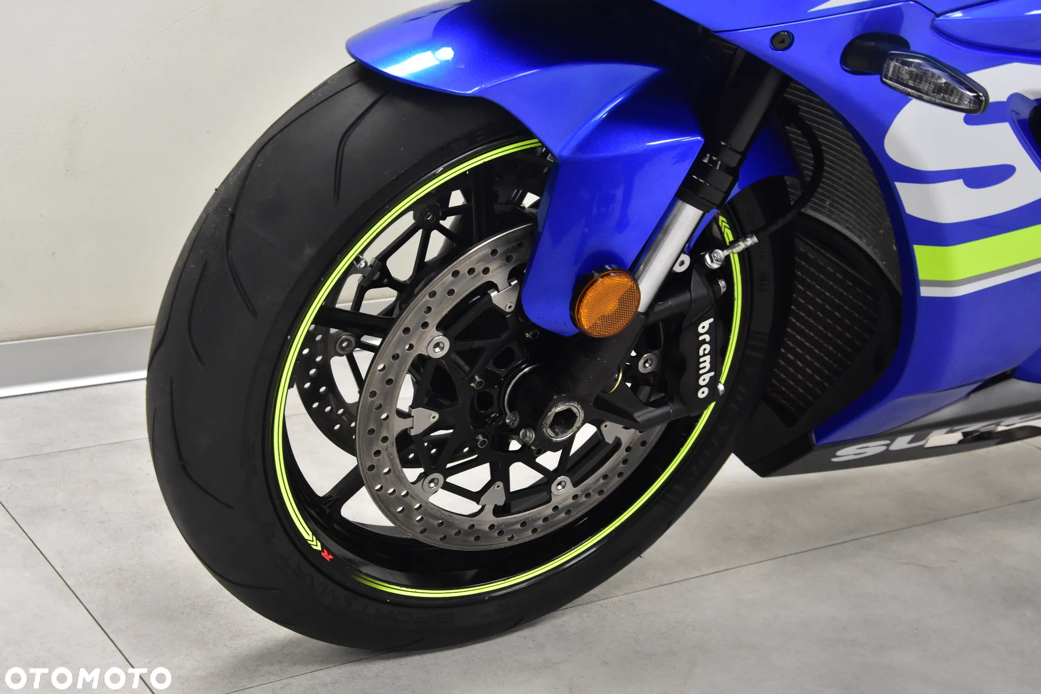 Suzuki GSX-R - 23