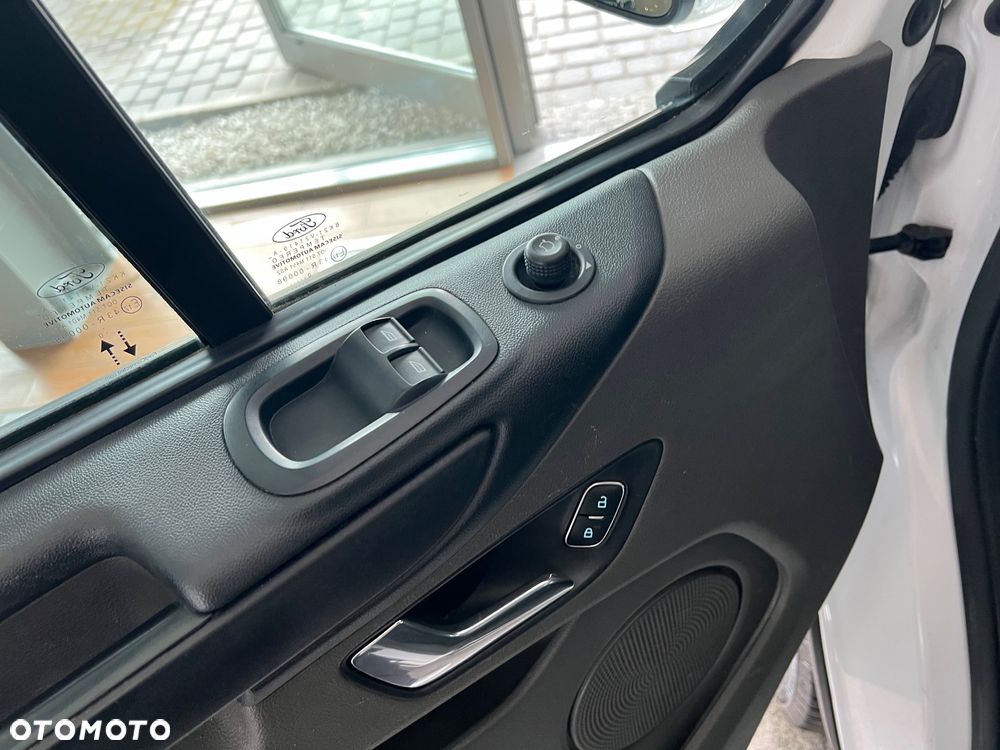 Ford Transit Custom - 21